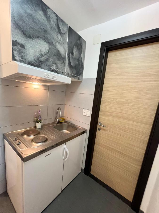 Apartman Center Omis Bagian luar foto