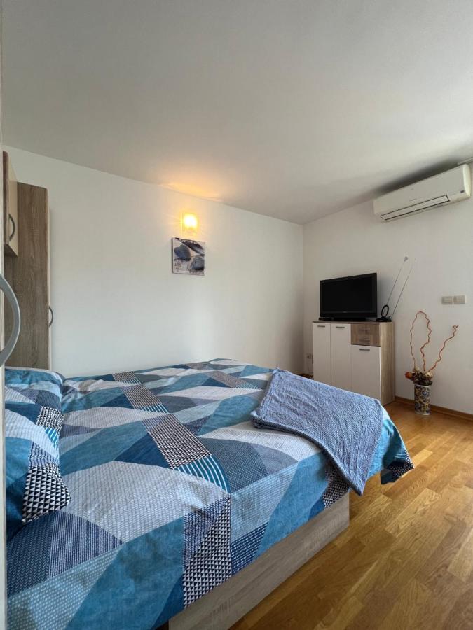 Apartman Center Omis Bagian luar foto